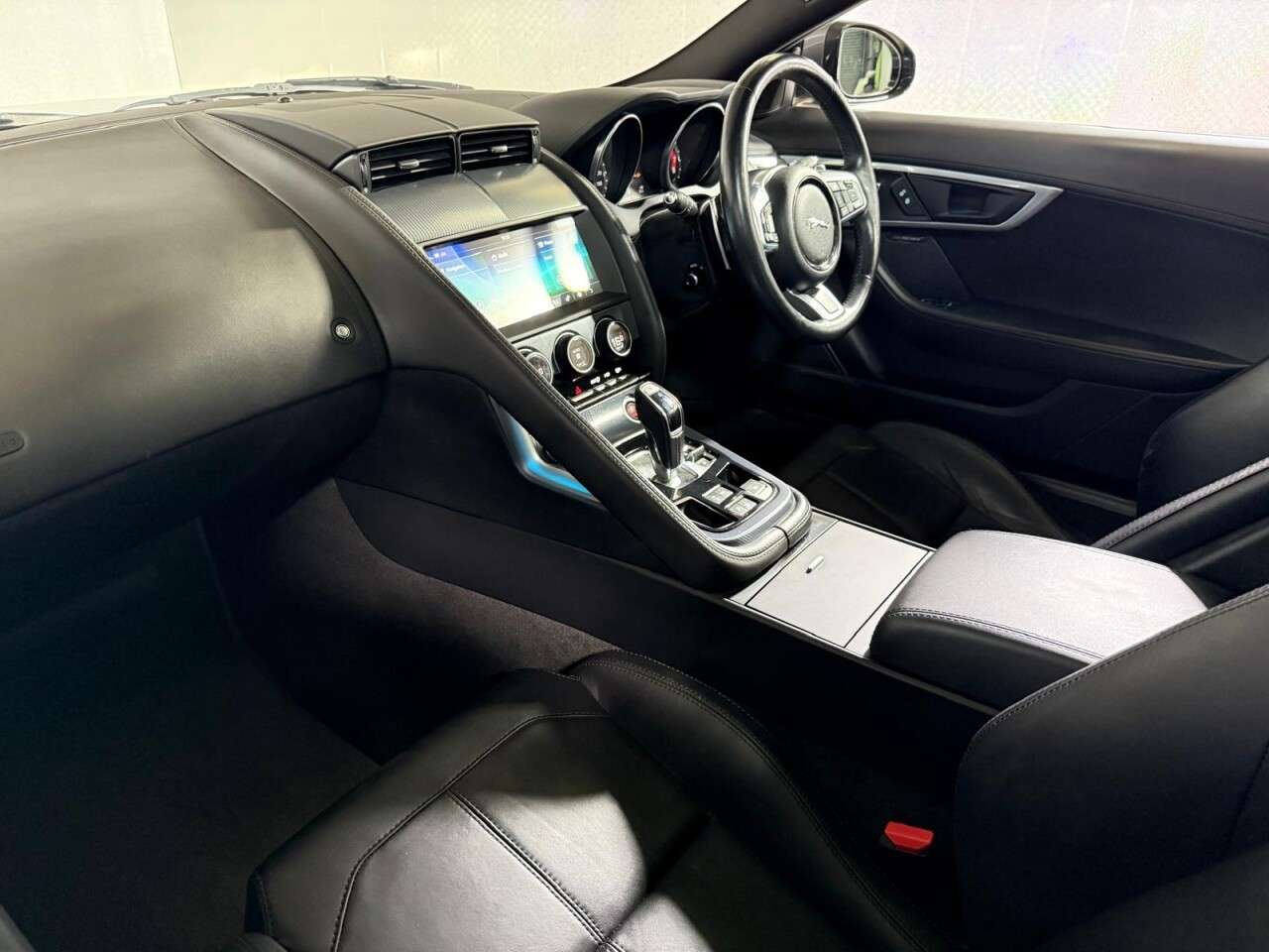 2018 JAGUAR F-TYPE 2018 JAGUAR F-TYPE