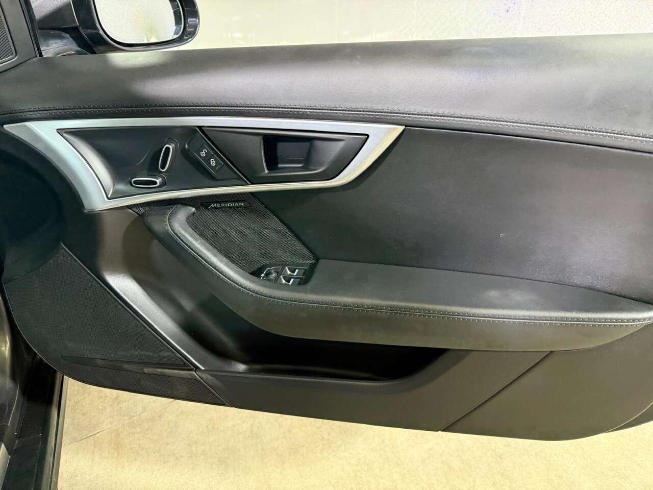 2018 JAGUAR F-TYPE 2018 JAGUAR F-TYPE