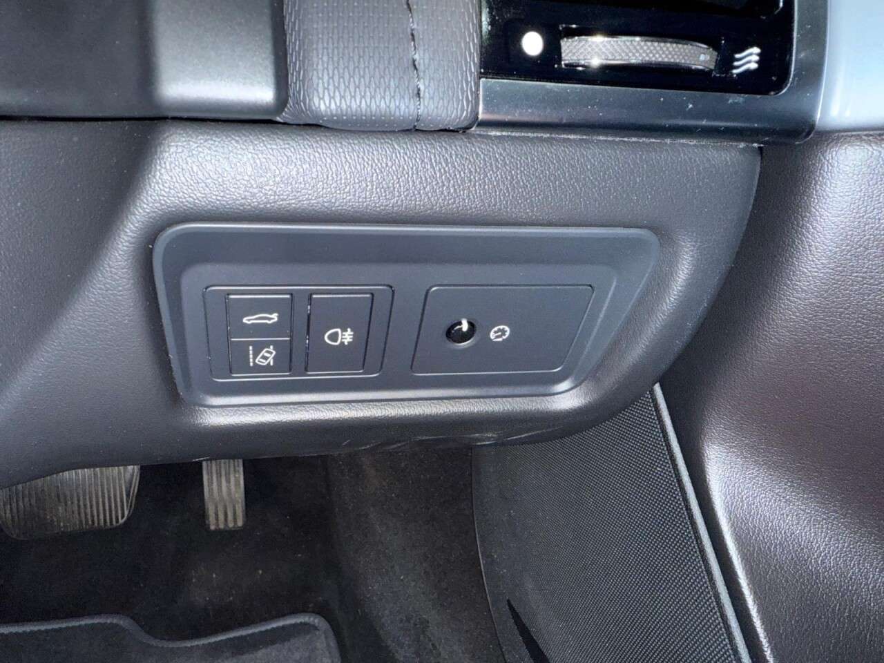 2018 JAGUAR F-TYPE 2018 JAGUAR F-TYPE