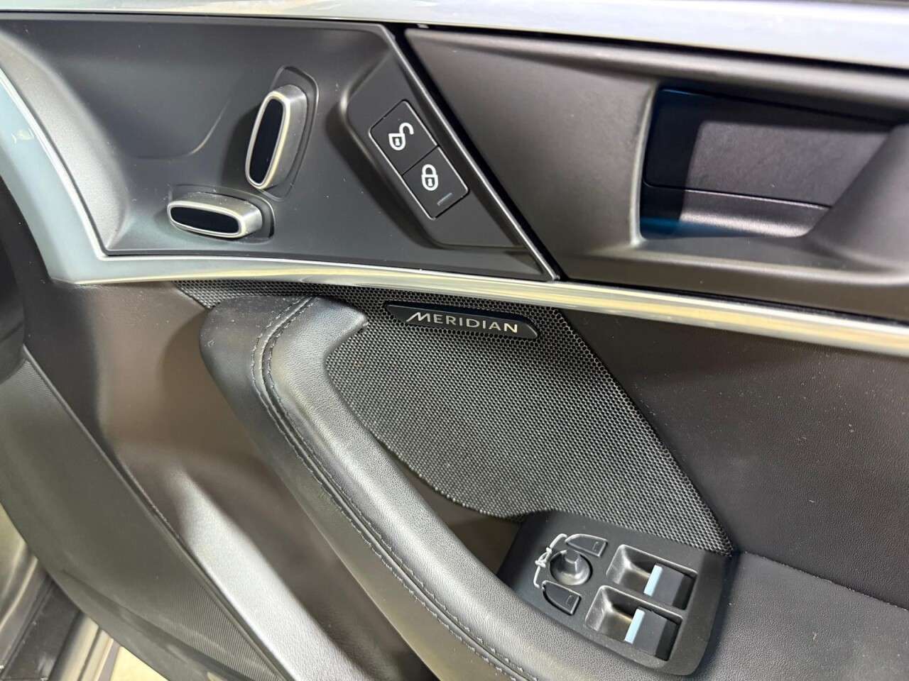 2018 JAGUAR F-TYPE 2018 JAGUAR F-TYPE