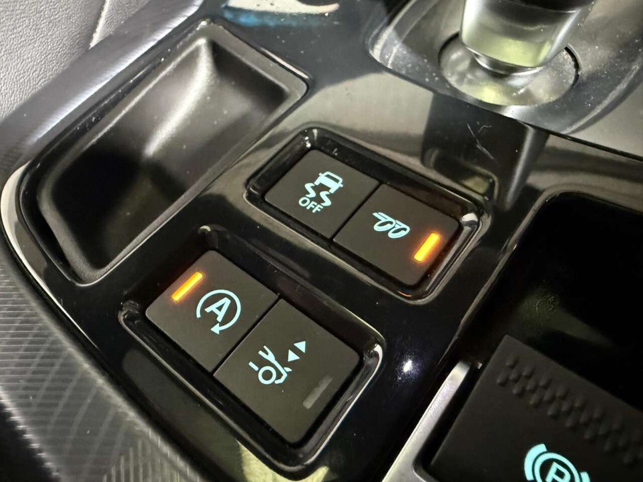 2018 JAGUAR F-TYPE 2018 JAGUAR F-TYPE