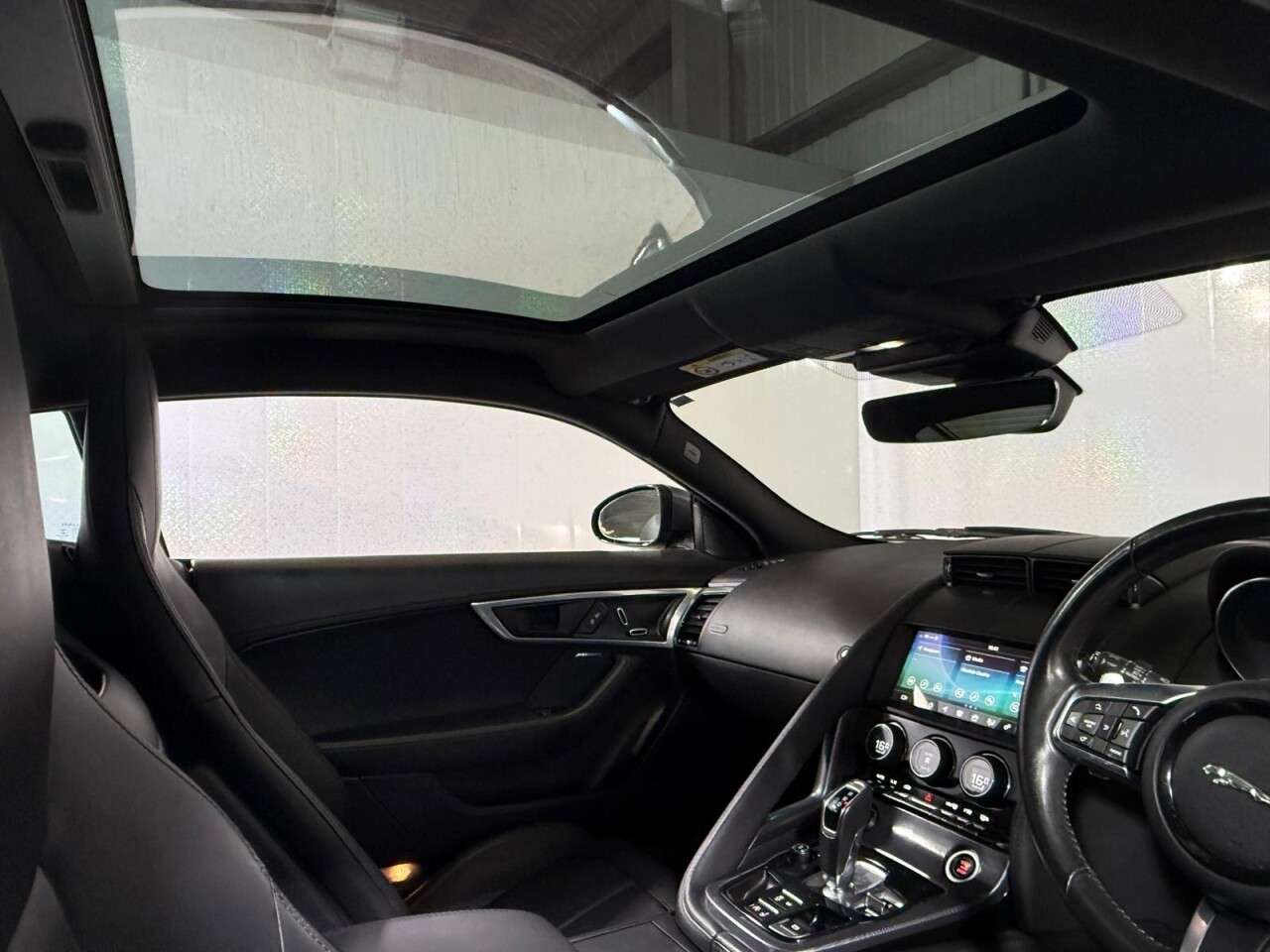 2018 JAGUAR F-TYPE 2018 JAGUAR F-TYPE