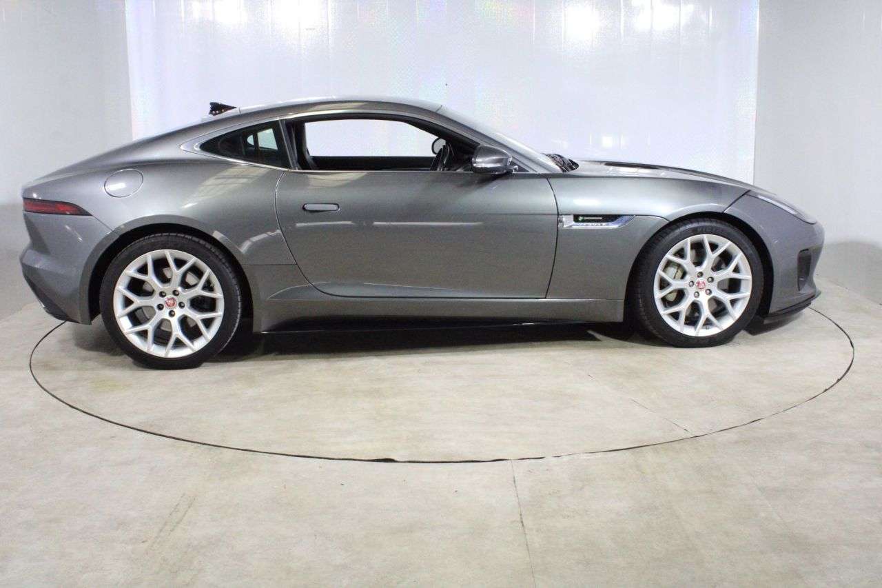 2018 JAGUAR F-TYPE 2018 JAGUAR F-TYPE