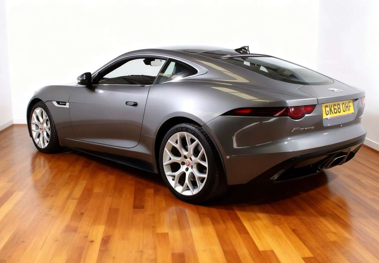 2018 JAGUAR F-TYPE 2018 JAGUAR F-TYPE