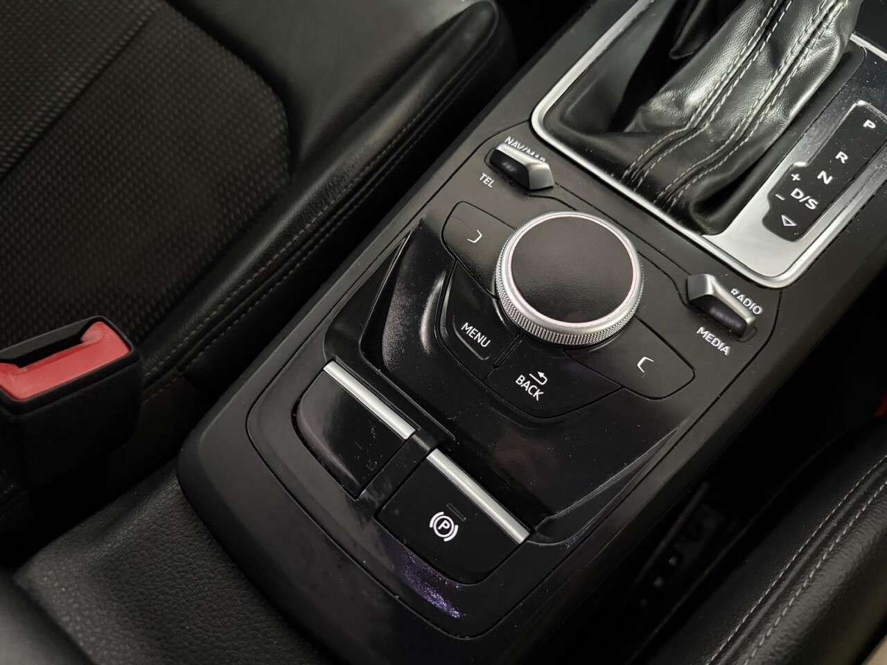 2017 AUDI Q2 2017 AUDI Q2