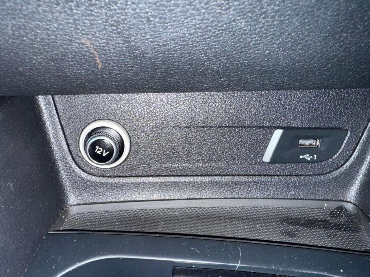 2017 AUDI Q2 2017 AUDI Q2