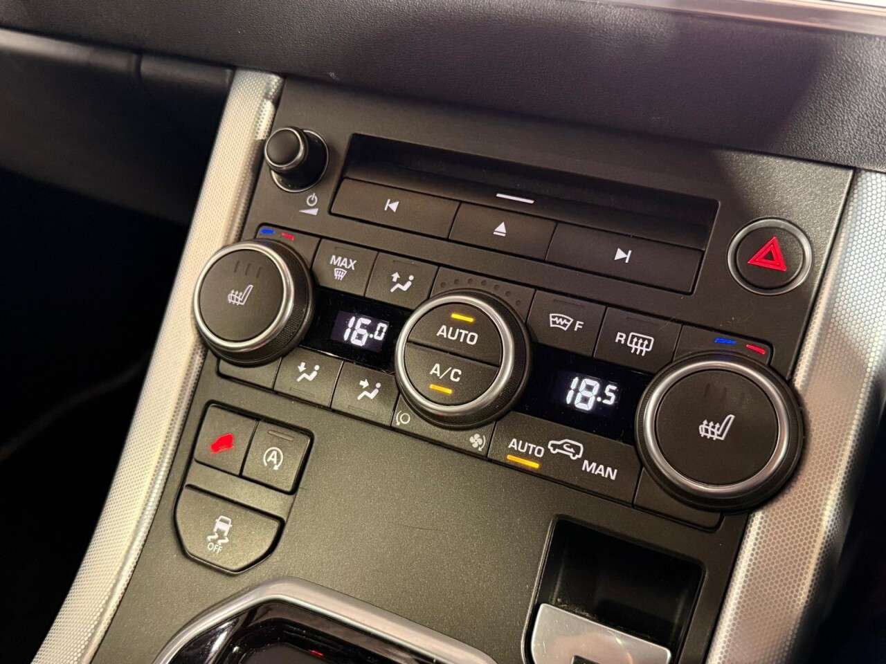 2017 LAND ROVER RANGE ROVER EVOQUE 2017 LAND ROVER RANGE ROVER EVOQUE