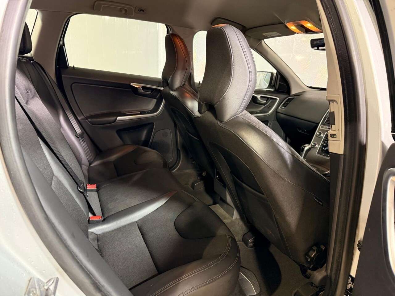 2015 VOLVO XC60 2015 VOLVO XC60