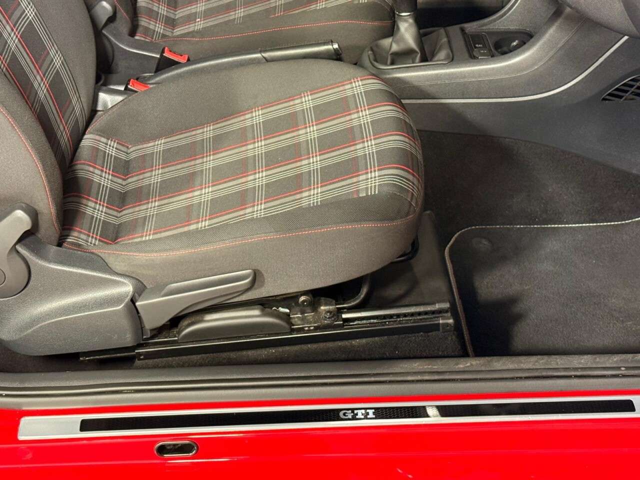 2019 VOLKSWAGEN UP! 2019 VOLKSWAGEN UP!