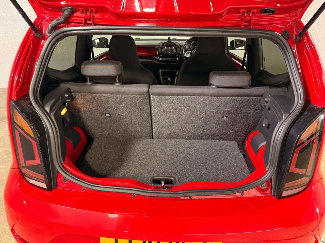 2019 VOLKSWAGEN UP! 2019 VOLKSWAGEN UP!