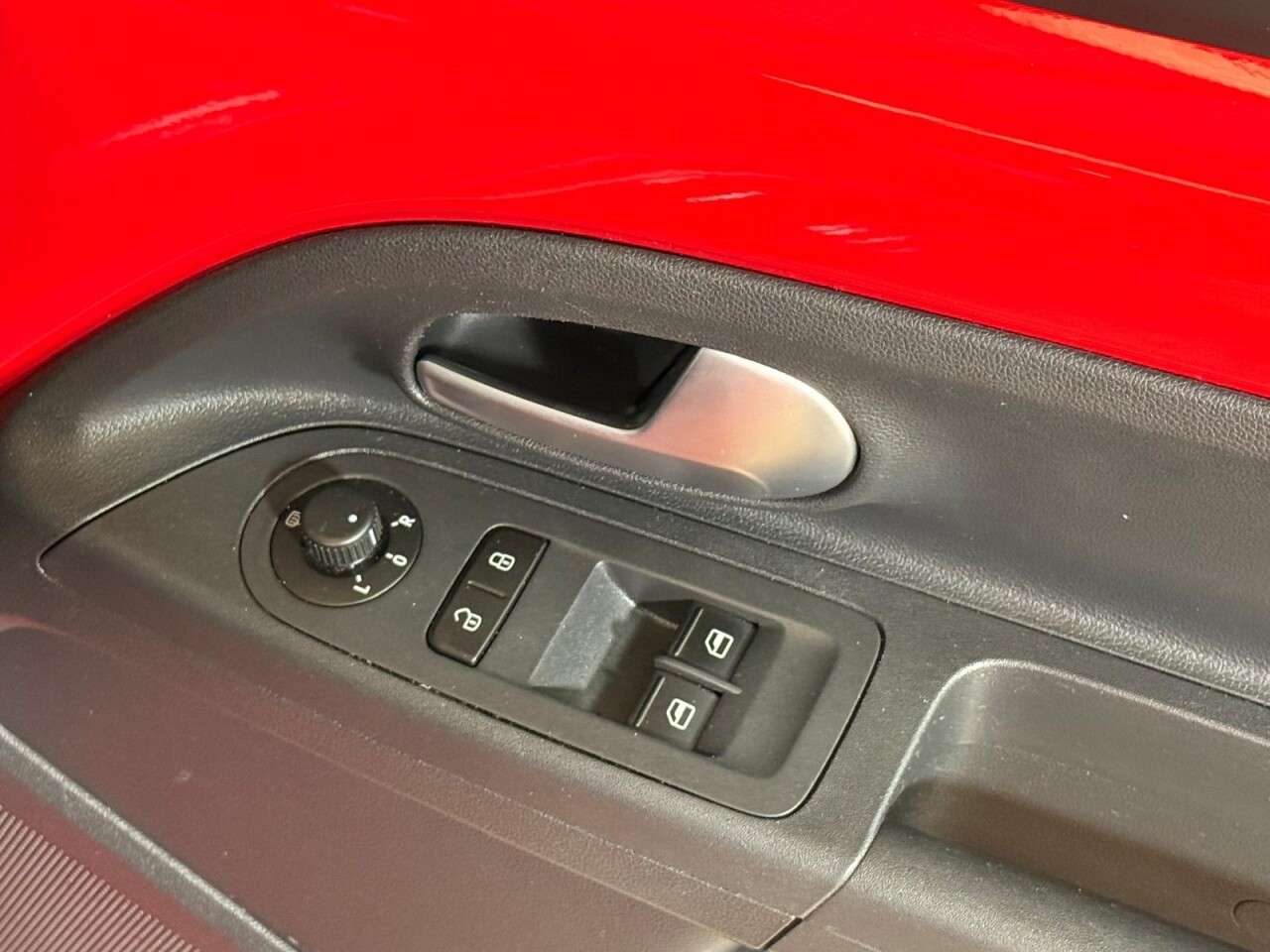 2019 VOLKSWAGEN UP! 2019 VOLKSWAGEN UP!