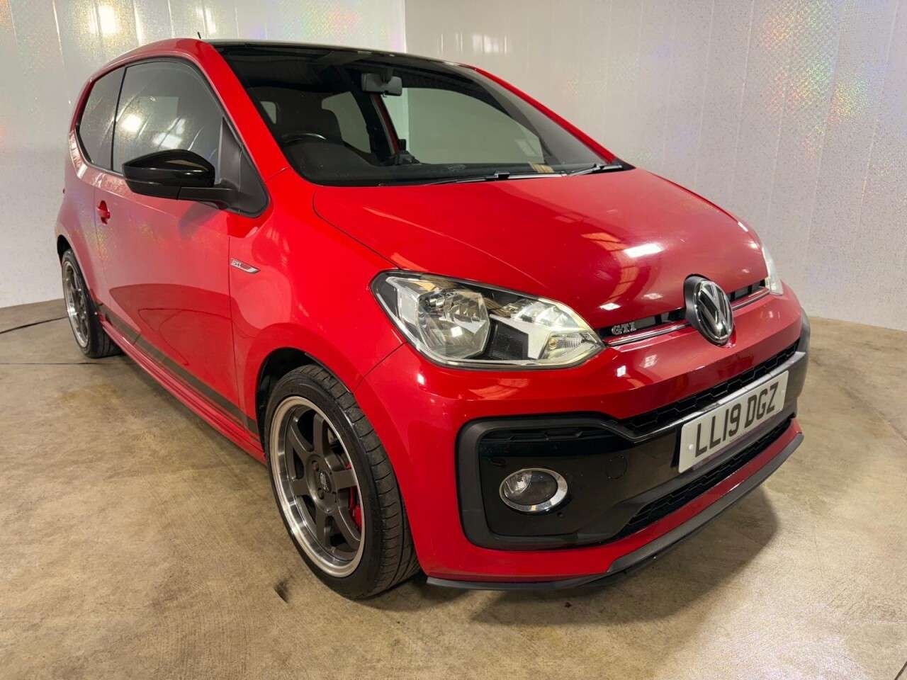2019 VOLKSWAGEN UP! 2019 VOLKSWAGEN UP!