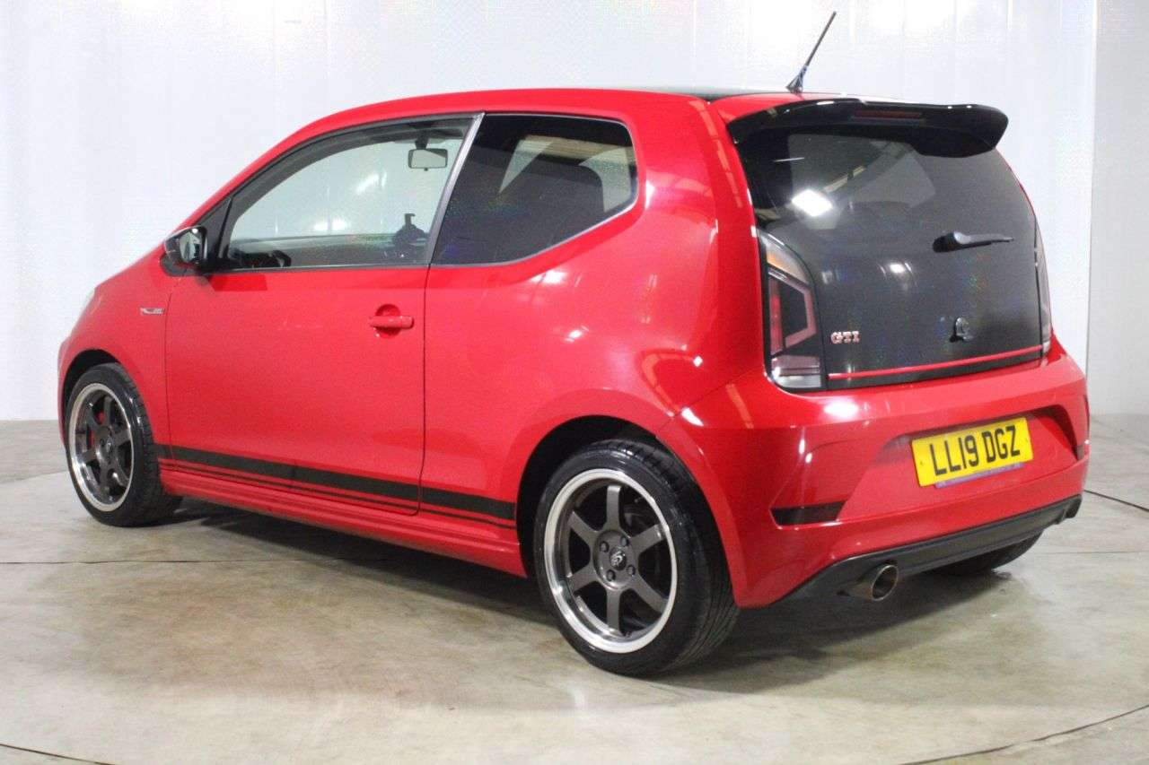 2019 VOLKSWAGEN UP! 2019 VOLKSWAGEN UP!