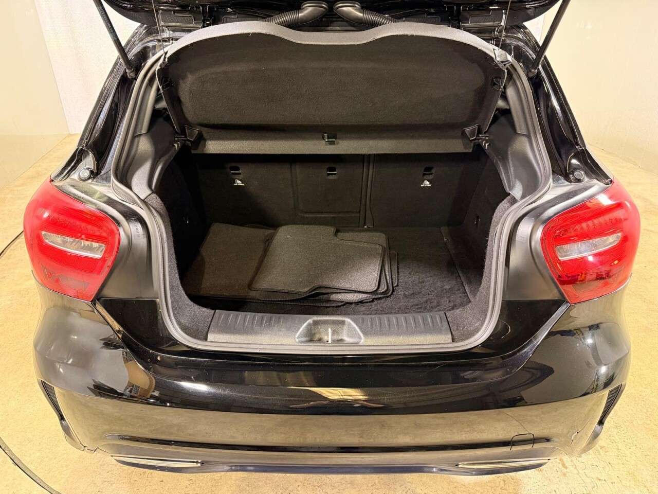 2017 MERCEDES-BENZ A-CLASS 2017 MERCEDES-BENZ A-CLASS