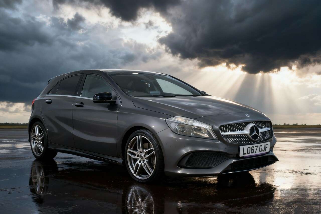 A 2017 MERCEDES-BENZ A-CLASS 2.1 A200d AMG Line Hatchback 5dr Diesel 7G-DCT Euro 6 (s/s) (136 ps) A 2017 MERCEDES-BENZ A-CLASS 2.1 A200d AMG Line Hatchback 5dr Diesel 7G-DCT Euro 6 (s/s) (136 ps)