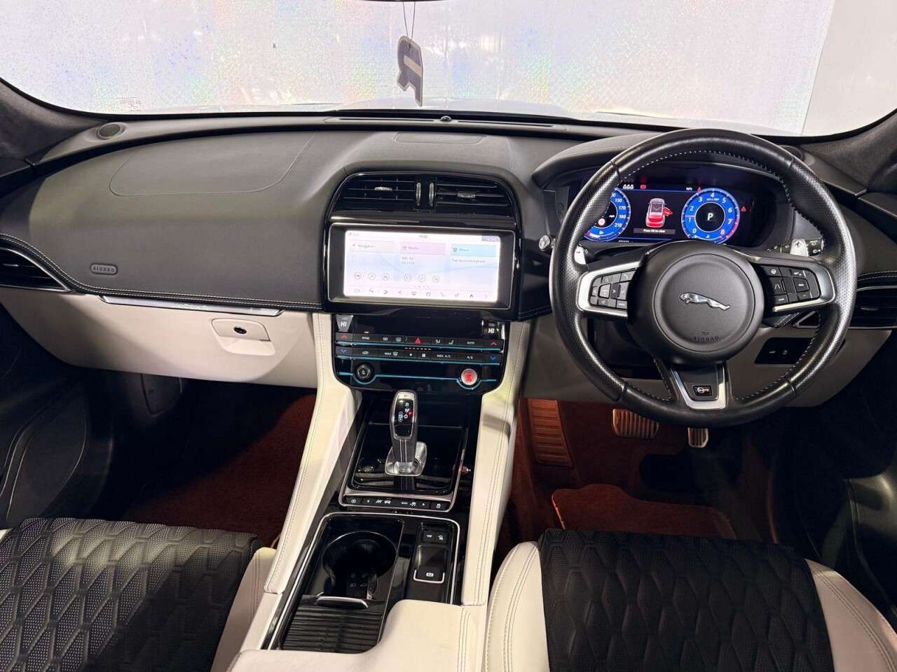 2020 JAGUAR F-PACE 2020 JAGUAR F-PACE