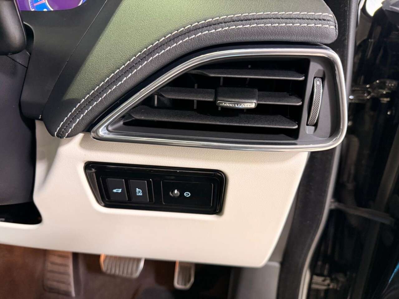 2020 JAGUAR F-PACE 2020 JAGUAR F-PACE