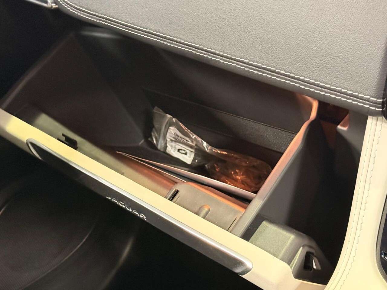 2020 JAGUAR F-PACE 2020 JAGUAR F-PACE