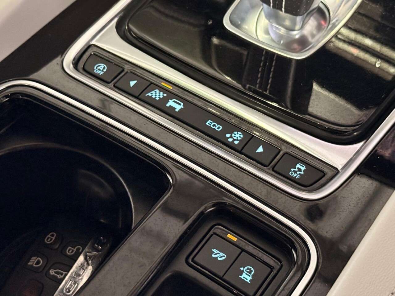 2020 JAGUAR F-PACE 2020 JAGUAR F-PACE