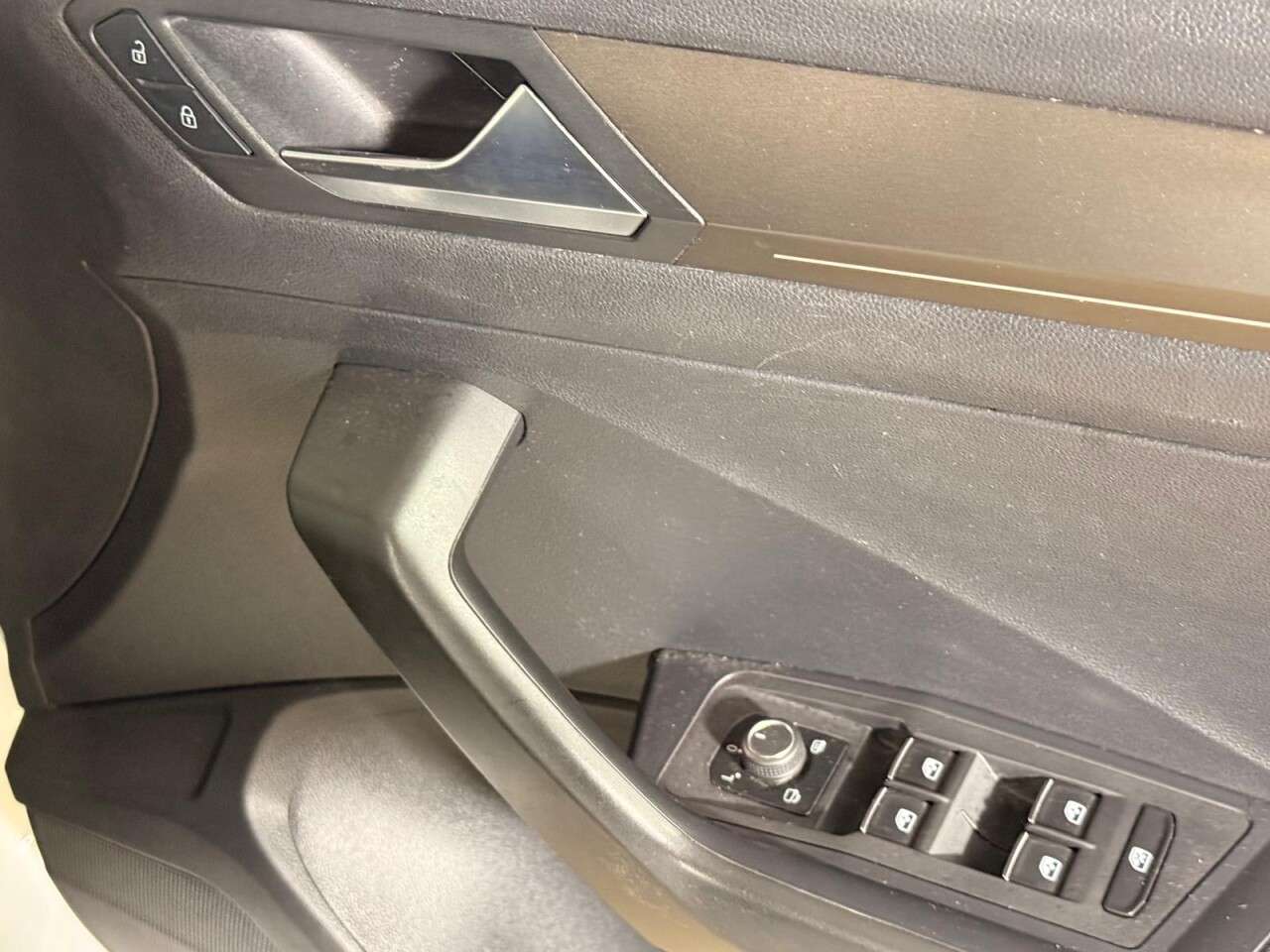 2018 VOLKSWAGEN T-ROC 2018 VOLKSWAGEN T-ROC