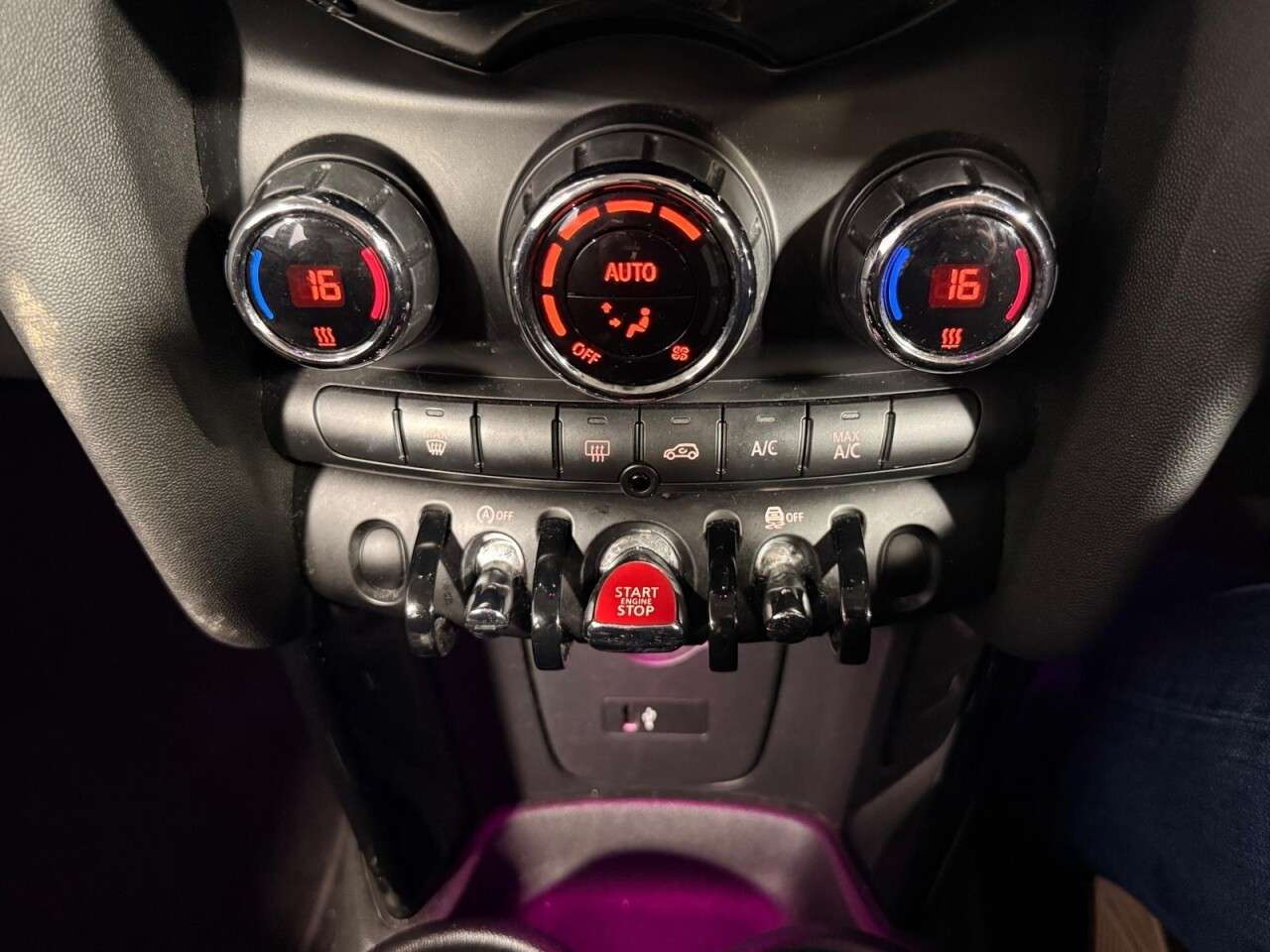 2018 MINI HATCH 2018 MINI HATCH