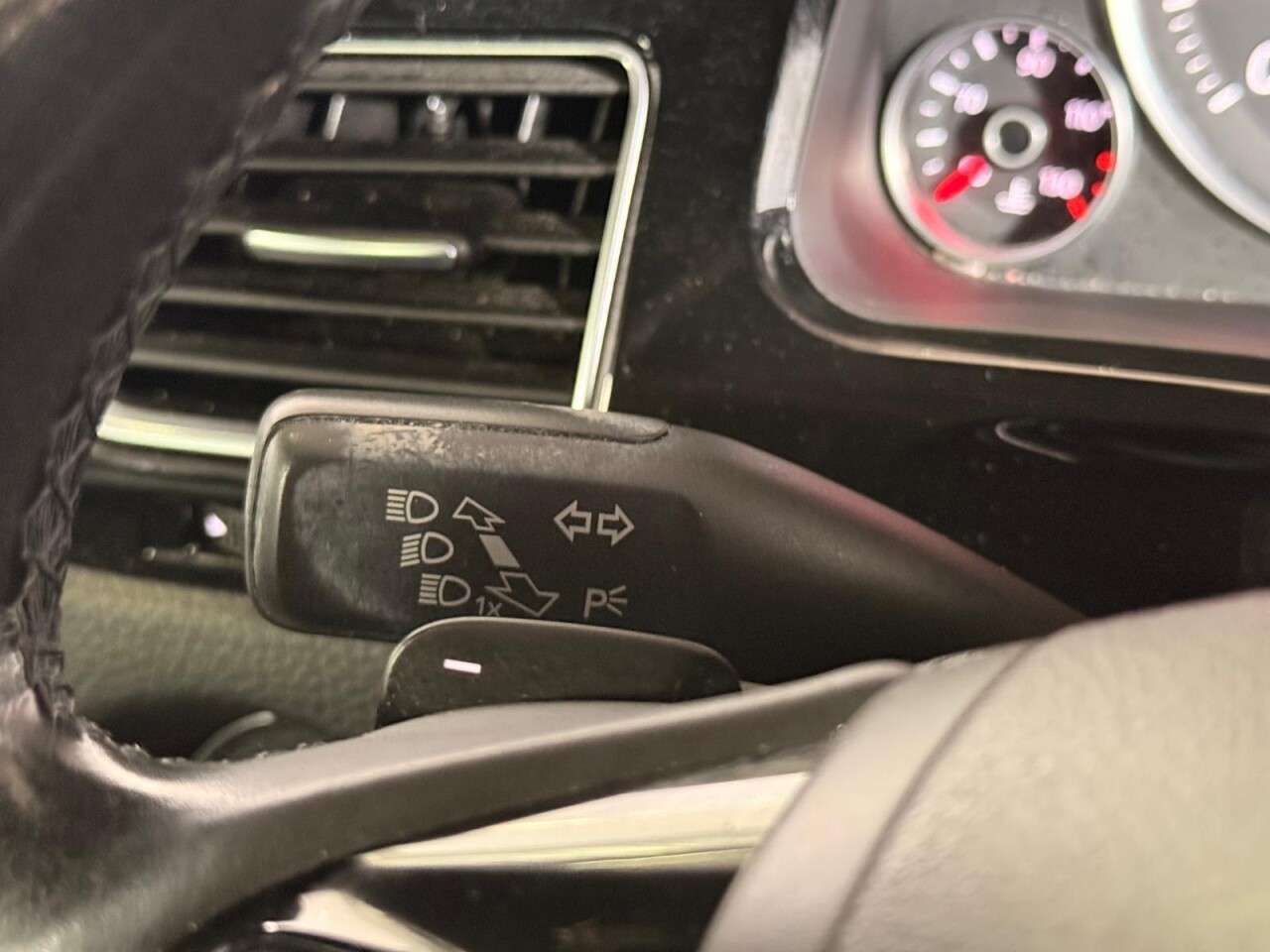 2016 VOLKSWAGEN TOUAREG 2016 VOLKSWAGEN TOUAREG