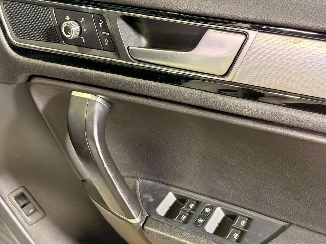 2016 VOLKSWAGEN TOUAREG 2016 VOLKSWAGEN TOUAREG