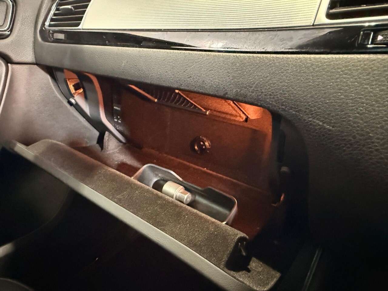 2016 VOLKSWAGEN TOUAREG 2016 VOLKSWAGEN TOUAREG