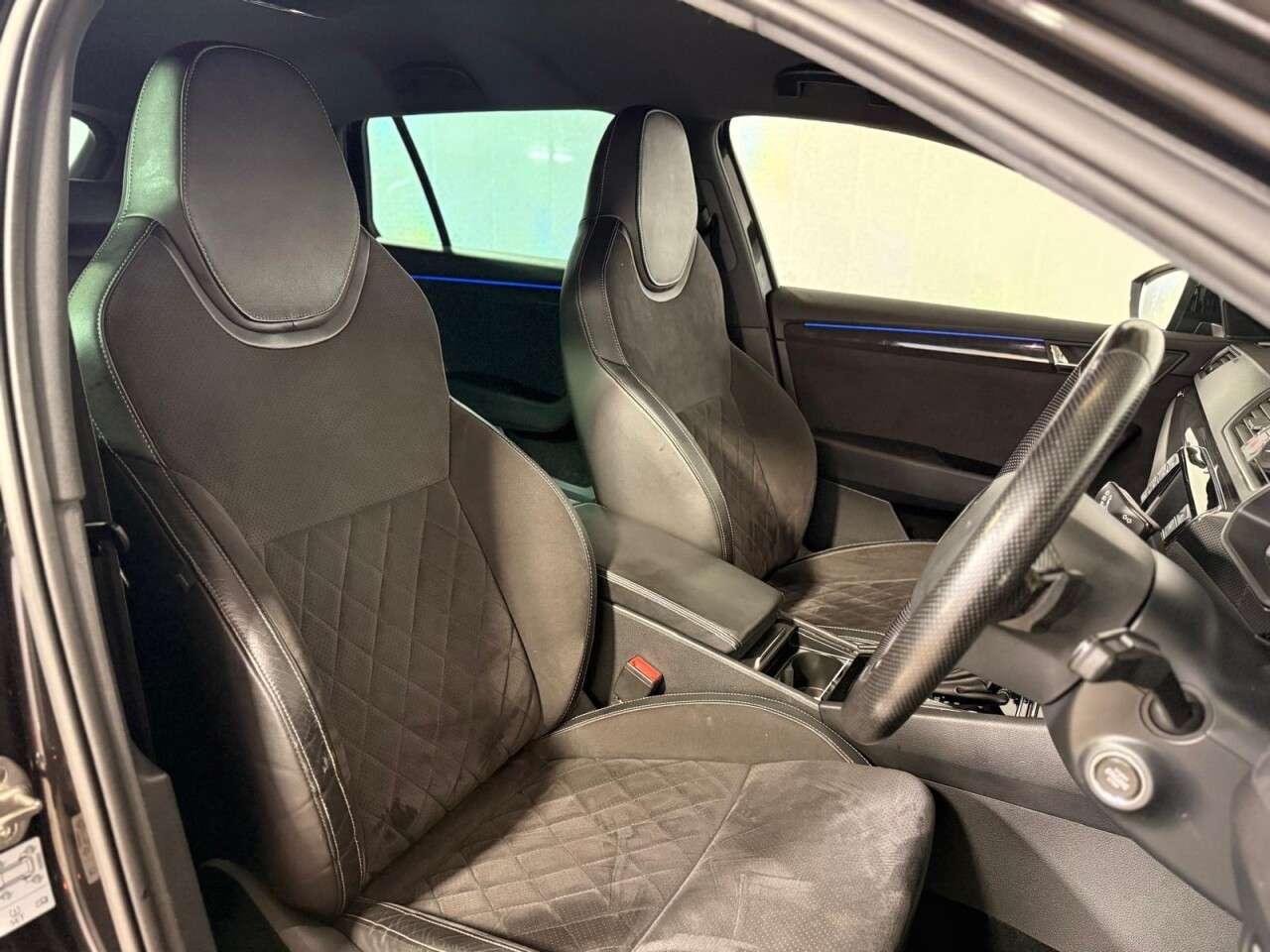 2016 SKODA SUPERB 2016 SKODA SUPERB