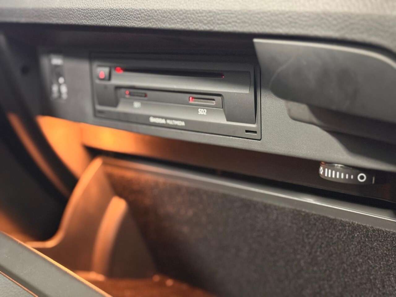 2016 SKODA SUPERB 2016 SKODA SUPERB