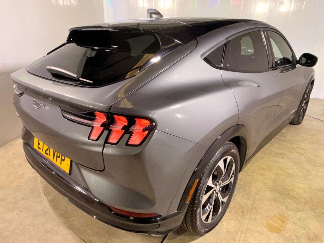 2021 FORD MUSTANG MACH-E 2021 FORD MUSTANG MACH-E