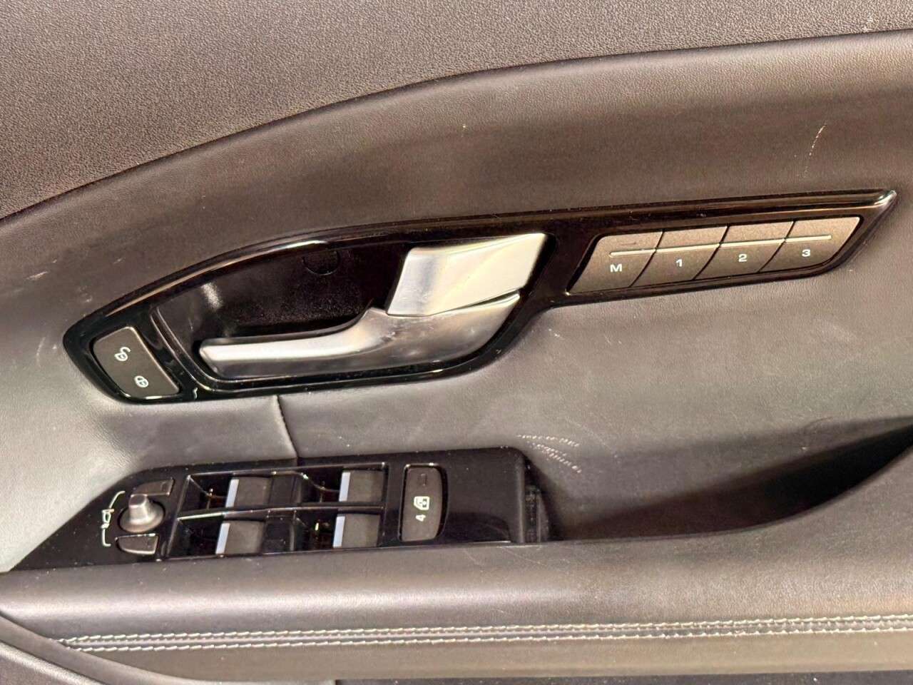 2017 LAND ROVER RANGE ROVER EVOQUE 2017 LAND ROVER RANGE ROVER EVOQUE