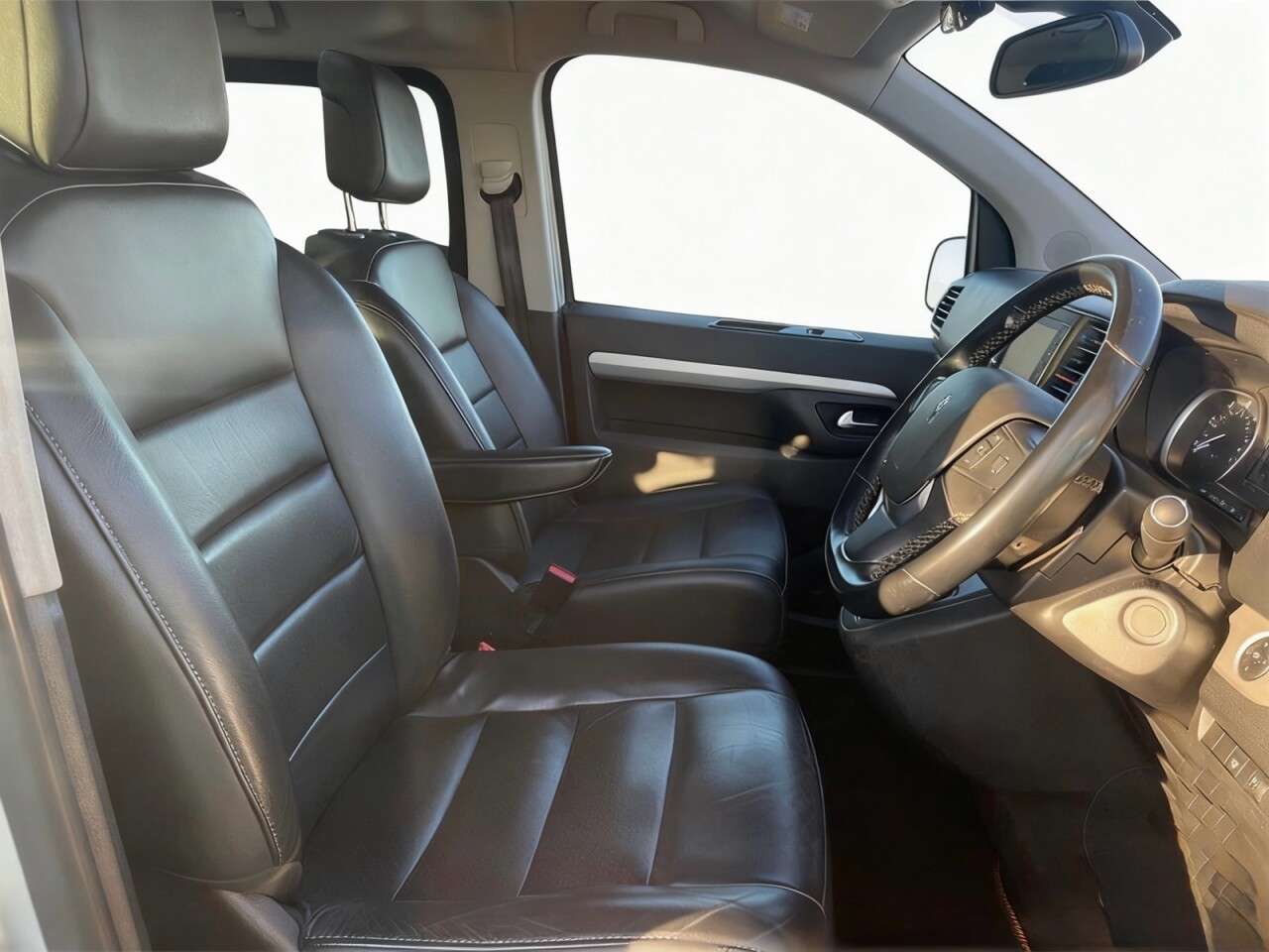 2018 PEUGEOT TRAVELLER 2018 PEUGEOT TRAVELLER