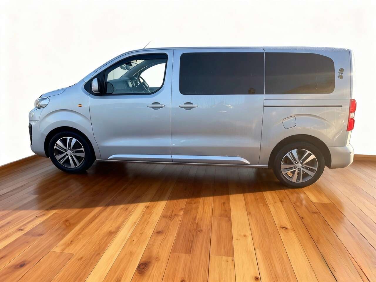 2018 PEUGEOT TRAVELLER 2018 PEUGEOT TRAVELLER