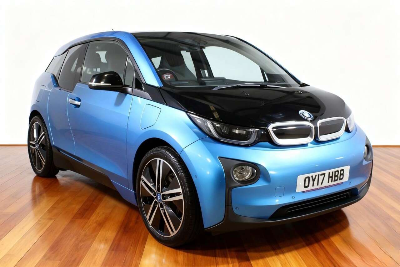 A 2017 BMW I3 33kWh Hatchback 5dr Petrol Plug-in Hybrid Auto Euro 6 (s/s) (Range Extender A 2017 BMW I3 33kWh Hatchback 5dr Petrol Plug-in Hybrid Auto Euro 6 (s/s) (Range Extender