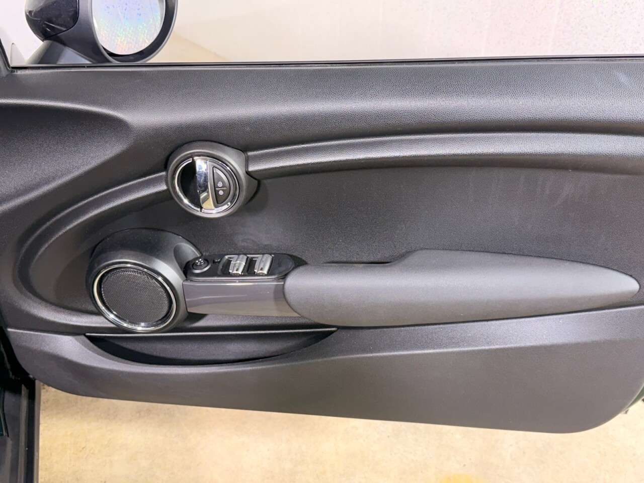 2017 MINI CONVERTIBLE 2017 MINI CONVERTIBLE