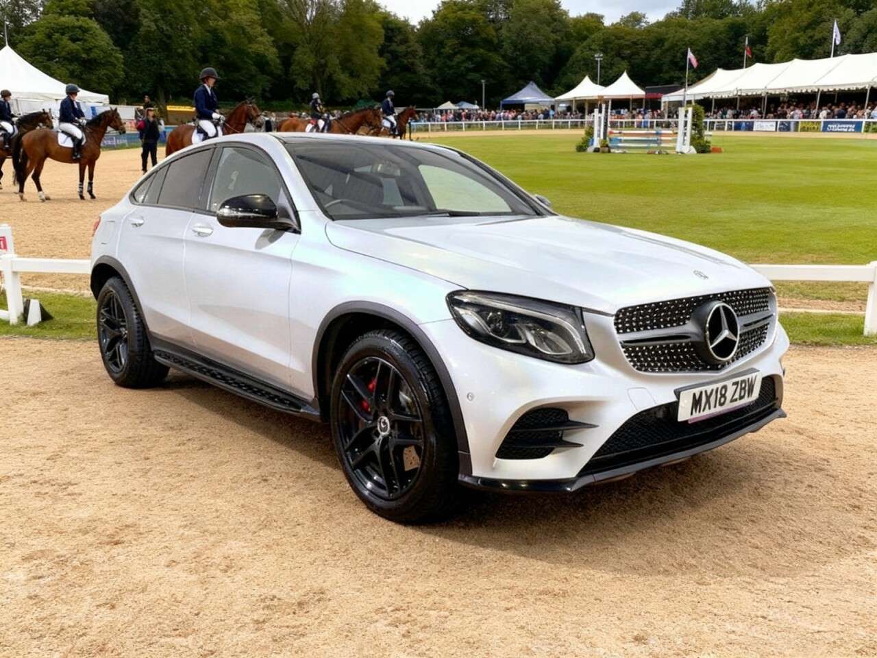 A 2018 MERCEDES-BENZ GLC 2.1 GLC220d AMG Line Coupe 5dr Diesel G-Tronic 4MATIC Euro 6 (s/s) (170 ps) A 2018 MERCEDES-BENZ GLC 2.1 GLC220d AMG Line Coupe 5dr Diesel G-Tronic 4MATIC Euro 6 (s/s) (170 ps)