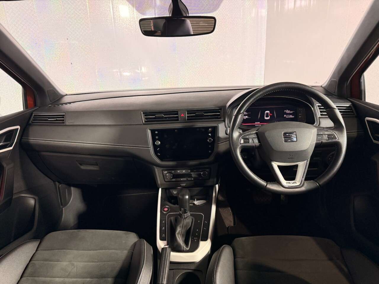 A 2019 SEAT ARONA 1.6 TDI XCELLENCE Lux SUV 5dr Diesel DSG Euro 6 (s/s) (95 ps) A 2019 SEAT ARONA 1.6 TDI XCELLENCE Lux SUV 5dr Diesel DSG Euro 6 (s/s) (95 ps)