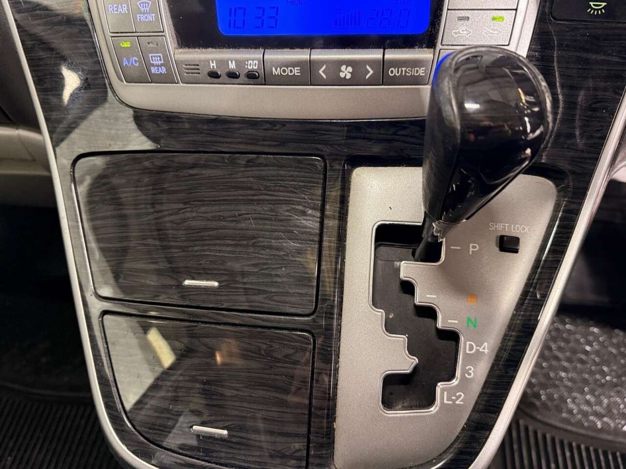 2007 TOYOTA ALPHARD CAMPERVAN 2007 TOYOTA ALPHARD CAMPERVAN