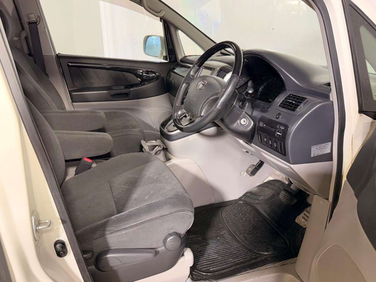 2007 TOYOTA ALPHARD CAMPERVAN 2007 TOYOTA ALPHARD CAMPERVAN