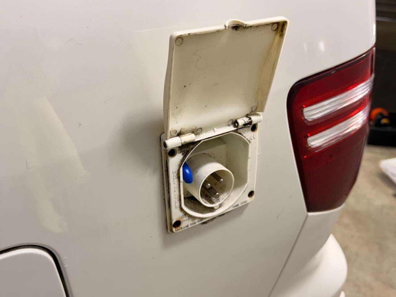 2007 TOYOTA ALPHARD CAMPERVAN 2007 TOYOTA ALPHARD CAMPERVAN