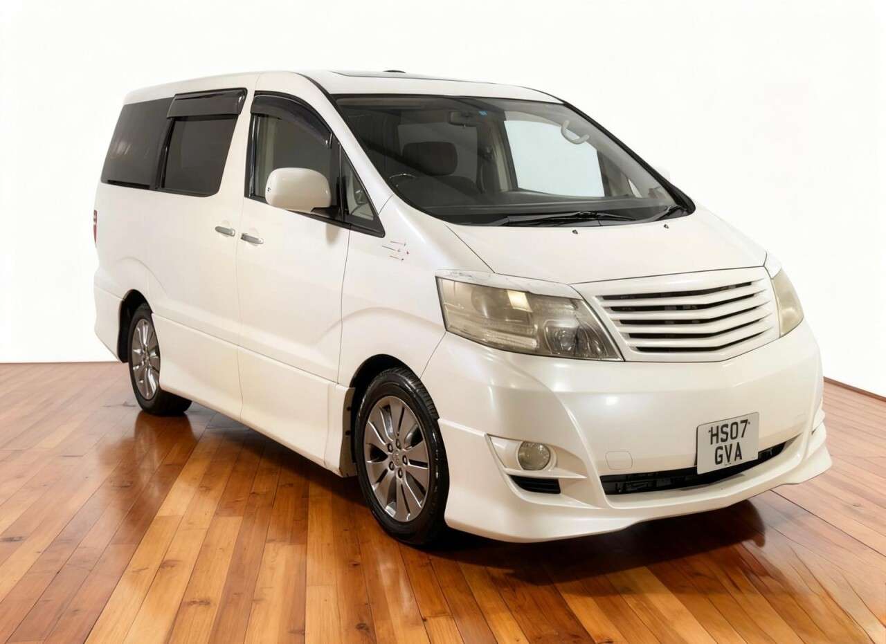 A 2007 TOYOTA ALPHARD CAMPERVAN 3.0L Cambelt in July 2018 A 2007 TOYOTA ALPHARD CAMPERVAN 3.0L Cambelt in July 2018
