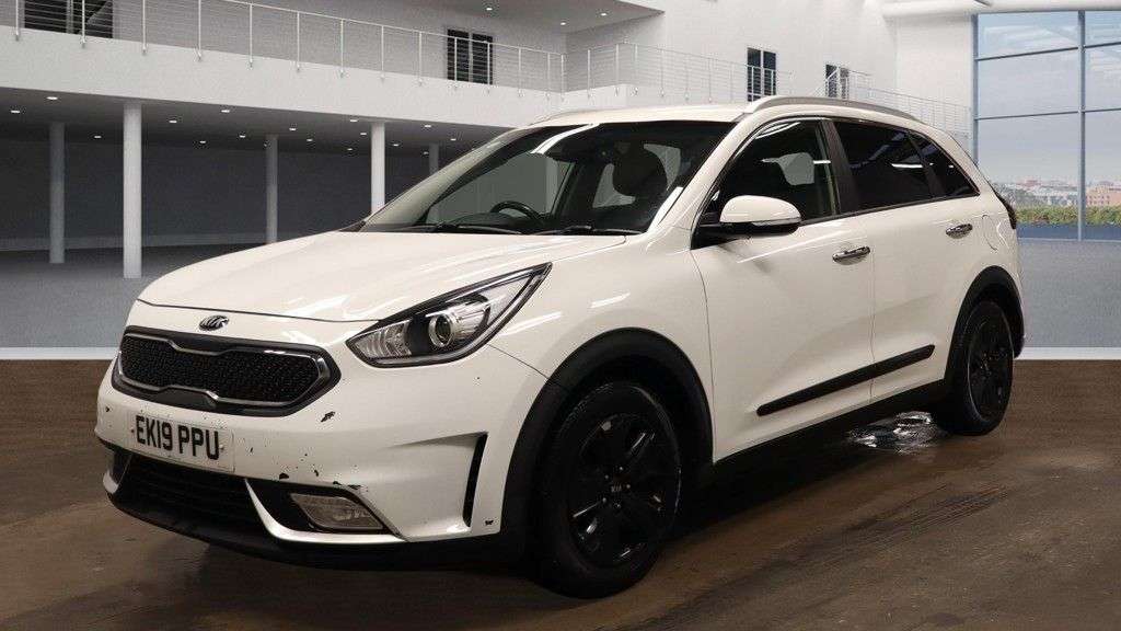 A 2019 KIA NIRO 1.6h GDi GPF 2 SUV 5dr Petrol Hybrid DCT Euro 6 (s/s) (139 bhp) A 2019 KIA NIRO 1.6h GDi GPF 2 SUV 5dr Petrol Hybrid DCT Euro 6 (s/s) (139 bhp)
