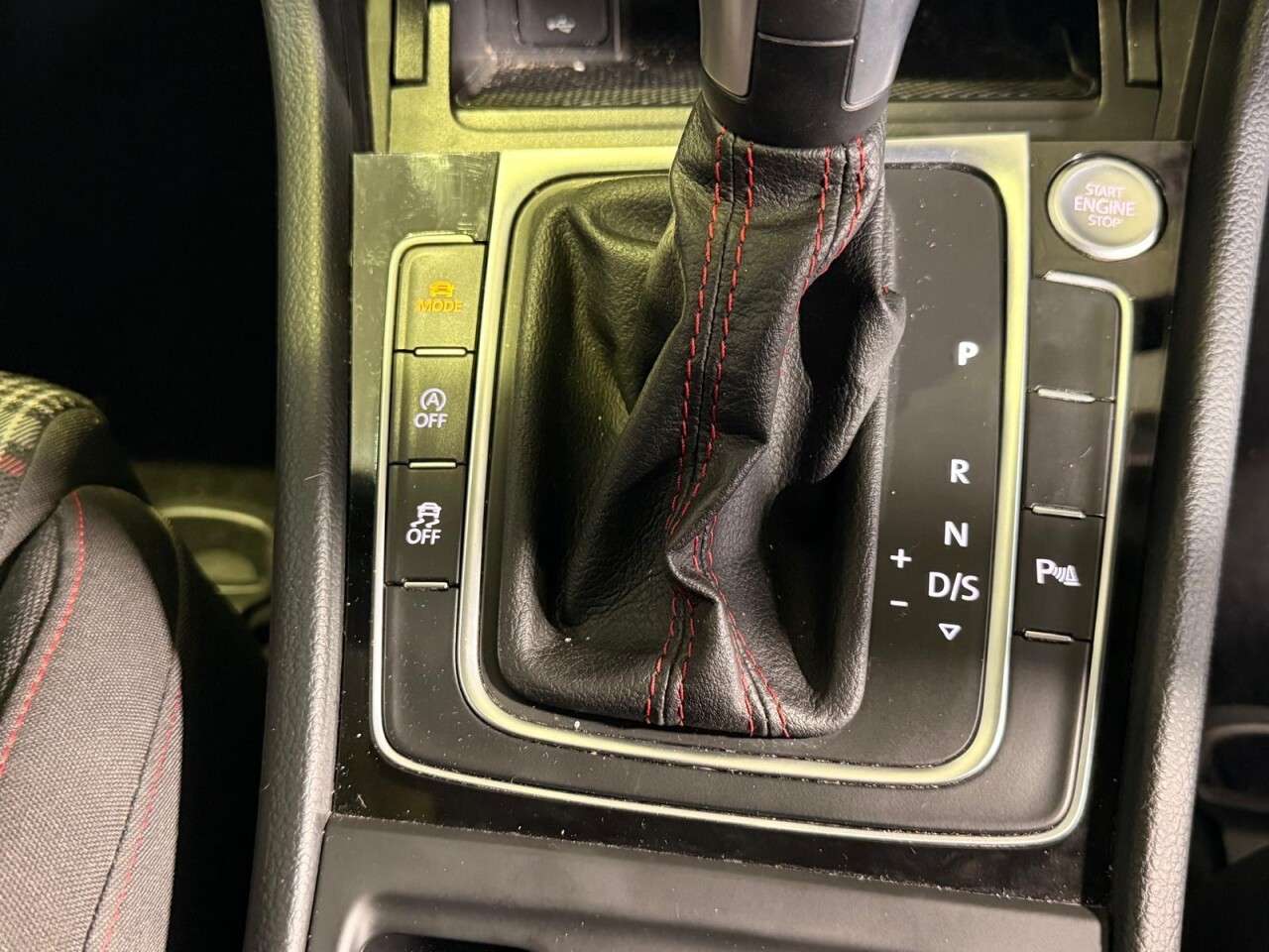 2020 VOLKSWAGEN GOLF 2020 VOLKSWAGEN GOLF