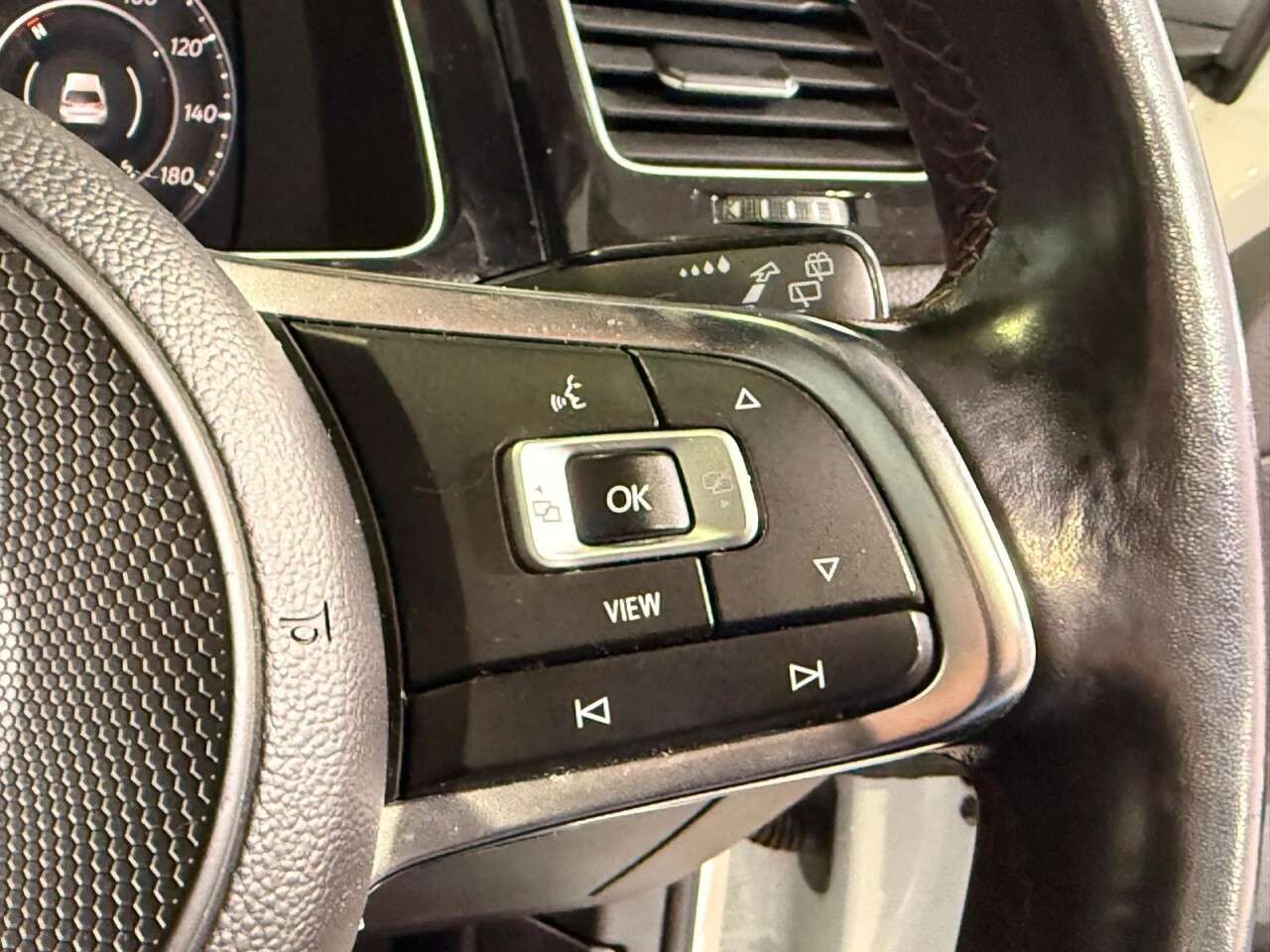 2020 VOLKSWAGEN GOLF 2020 VOLKSWAGEN GOLF