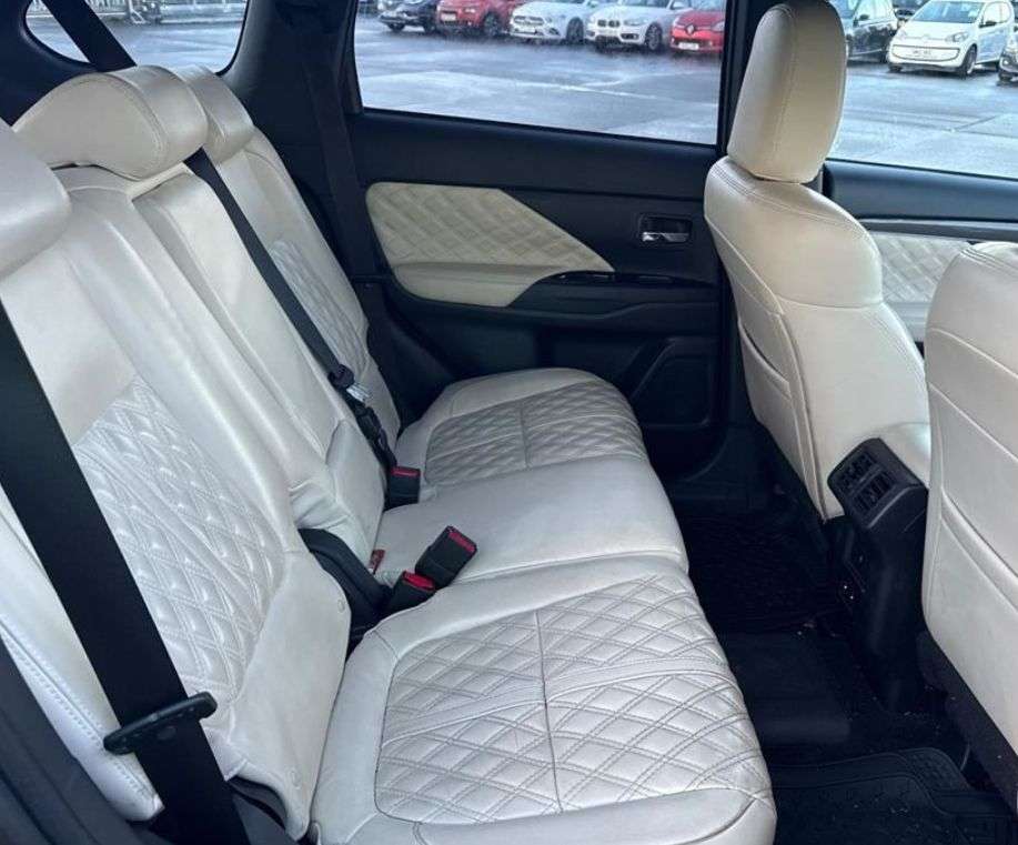 2019 MITSUBISHI OUTLANDER 2019 MITSUBISHI OUTLANDER