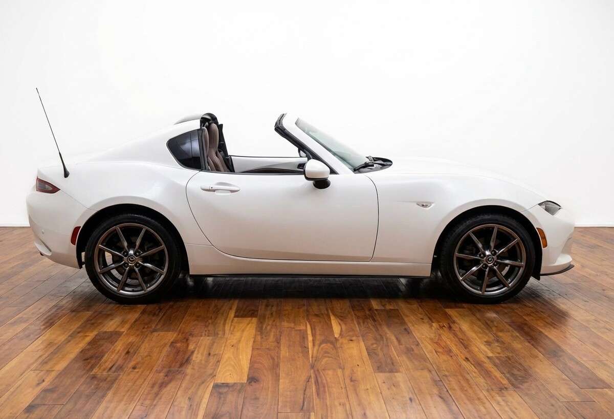2018 MAZDA MX-5 RF 2018 MAZDA MX-5 RF