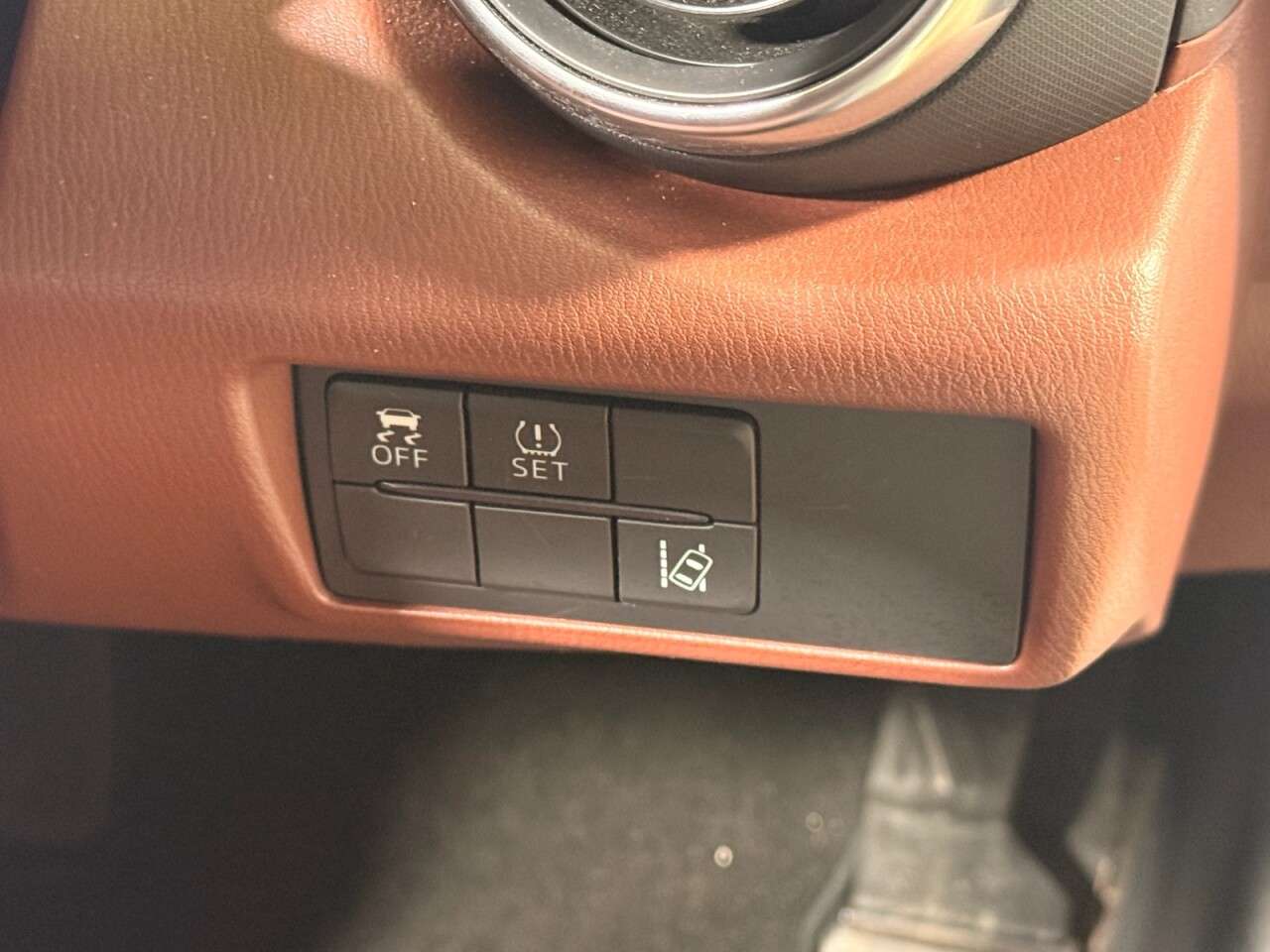 2018 MAZDA MX-5 RF 2018 MAZDA MX-5 RF