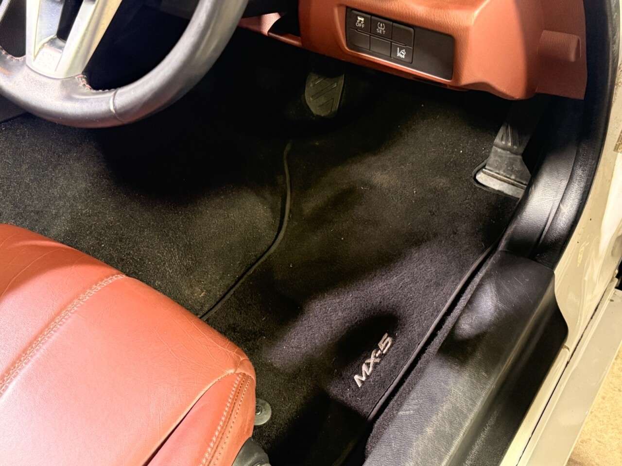 2018 MAZDA MX-5 RF 2018 MAZDA MX-5 RF