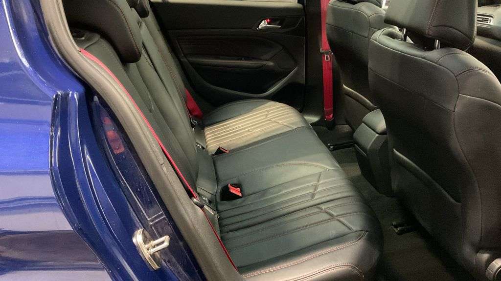 2017 PEUGEOT 308 2017 PEUGEOT 308